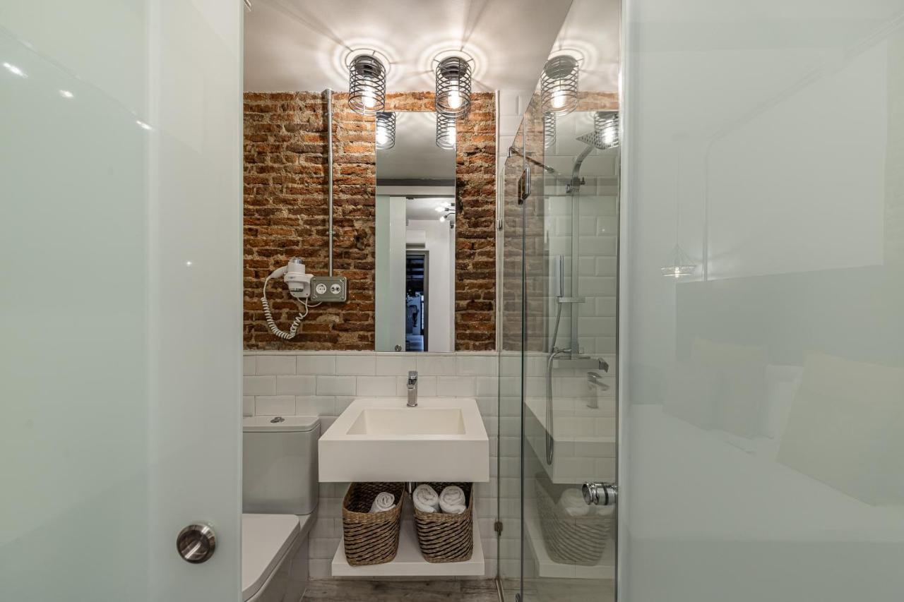 Waou Boutique Sol Hotel Madrid Bagian luar foto